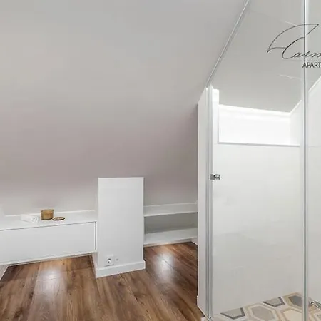 Spacious Sky Carmelite Apartment Vilnius Exterior photo