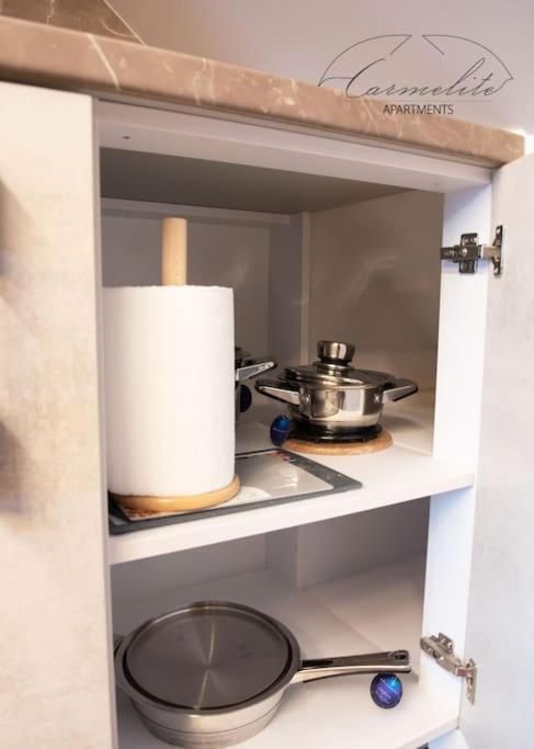 Apartment Spacious Sky Carmelite